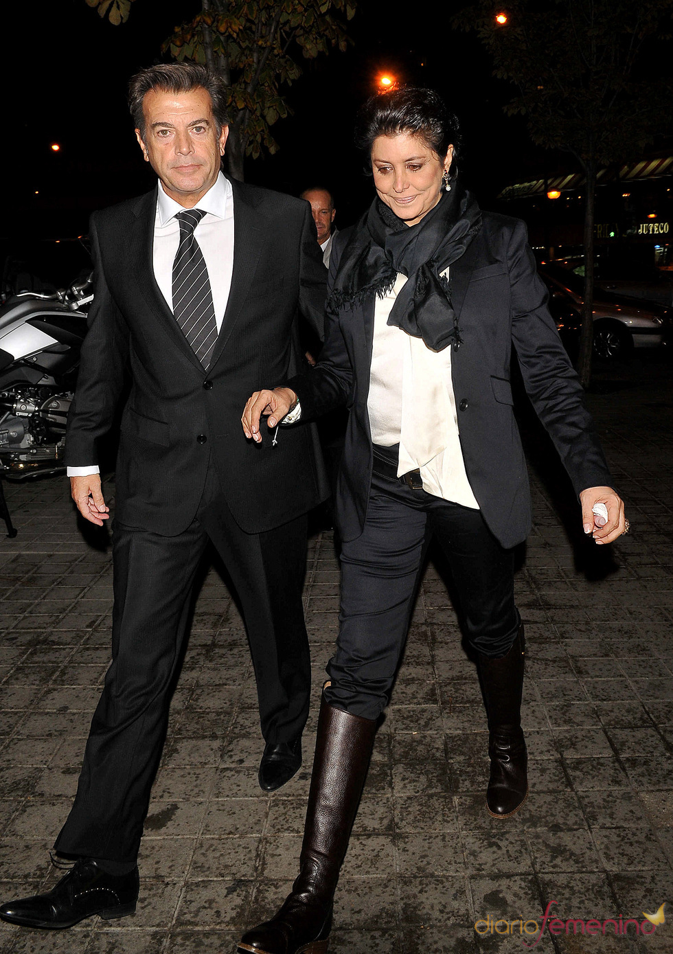 María Pineda en la misa funeral de Carla Duval