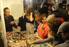 Mercadillo de Las Dalias en Madrid