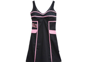 Apuesta por el negro total look