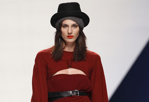 Anjara - Pasarela Cibeles 2010