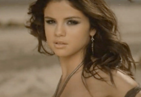 Videoclip 'A Year Without Rain' de Selena Gomez