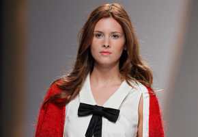 American Pérez llena de rojo la pasarela Cibeles