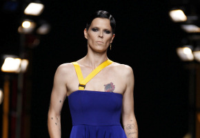 David Delfín da otra versión del traje en Cibeles 2011