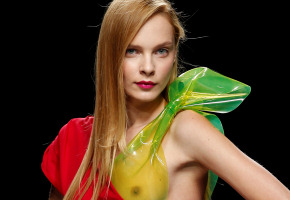 Brillante paleta cromática de Juanjo Oliva en Cibeles Madrid Fashion Week