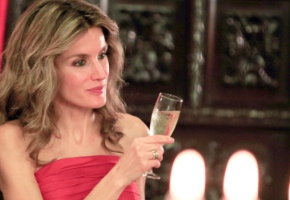 Letizia repite modelos durante su visita a Perú