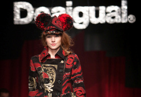 Pasarela de Desigual presentación colección Dream