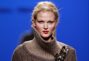 Desfile de Kina Fernández en la pasarela Cibeles 2011