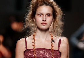 Desfile de TCN en Cibeles 2011