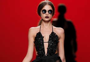 Desfile de María Escoté en Cibeles 2011