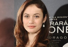 Unax Ugalde, Olga Kurylenko y Alfonso Bassave presentan en Madrid 'Encontrarás dragones'