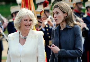 Los Príncipes de Asturias reciben a Carlos de Inglaterra y Camilla Parker Bowles