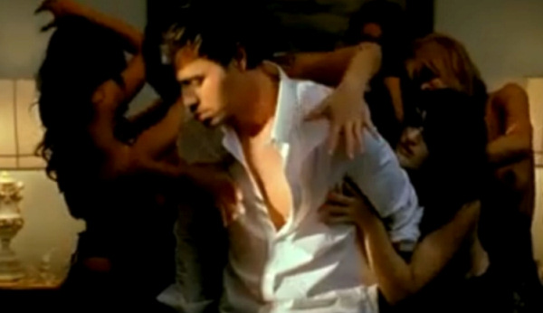 Videoclip de Enrique Iglesias 'Tonight'