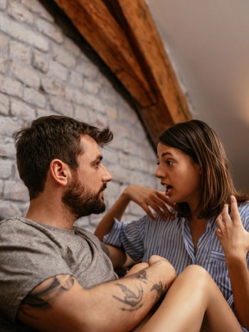 7 pruebas de que tu relación es demasiado absorbente