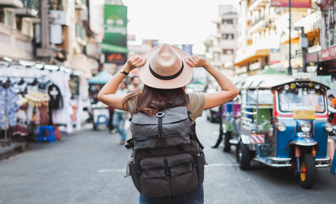 Cómo para viajar looks imprescindibles en tu maleta