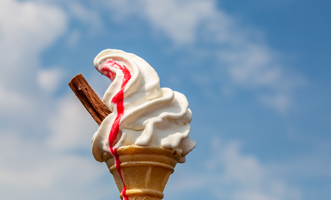 Interpretación de soñar con dulces que caen del cielo