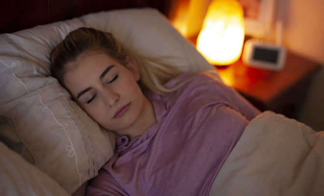 Interpretación de soñar con sal en la cama