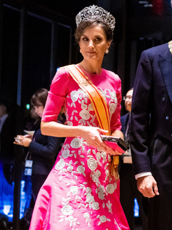 Los distintos significados de soñar con la Reina: el poder en tus sueños