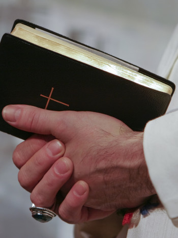 El asombroso significado de soñar con el Papa: religión en sueños