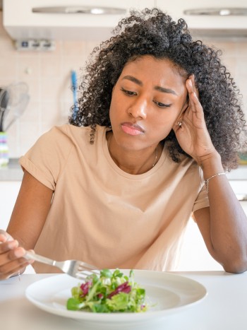 Cómo cambia la menstruación cuando estás a dieta (y cómo cuidar tu salud)