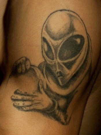 Tatuajes de aliens: el versátil significado de tattos extraterrestres