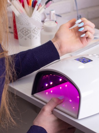 Qué productos necesito para hacer uñas de gel en casa: lista de materiales