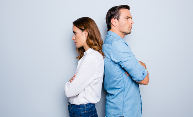 No confío nada en mi pareja: qué puedo hacer para afrontar la situación