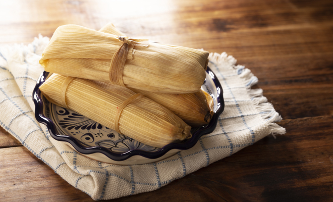 Receta de tamales de elote para el Día de Muertos