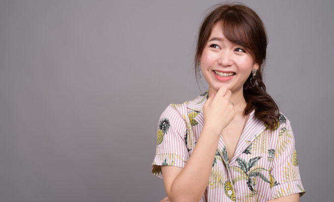 Diferentes looks para llevar una camisa hawaiana