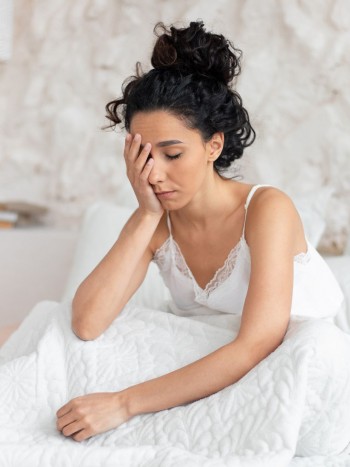 Por qué me cuesta tanto levantarme por las mañanas: soluciones eficaces