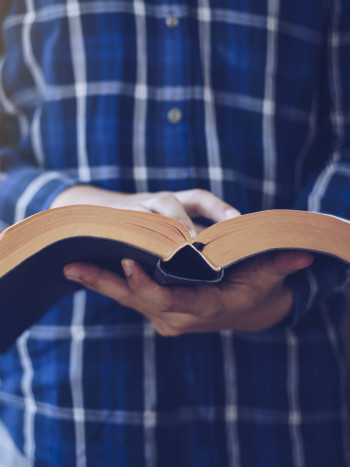 Frases de la Biblia para tatuarse: proverbios y palabras muy inspiradoras