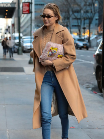 Cómo combinar un abrigo camel: 13 looks para combatir el frío con estilo