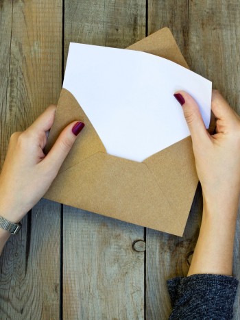 Bellas cartas para mi madrina de nacimiento: textos de agradecimiento