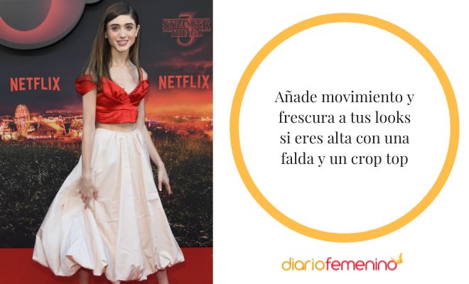 Look con falda si eres alta