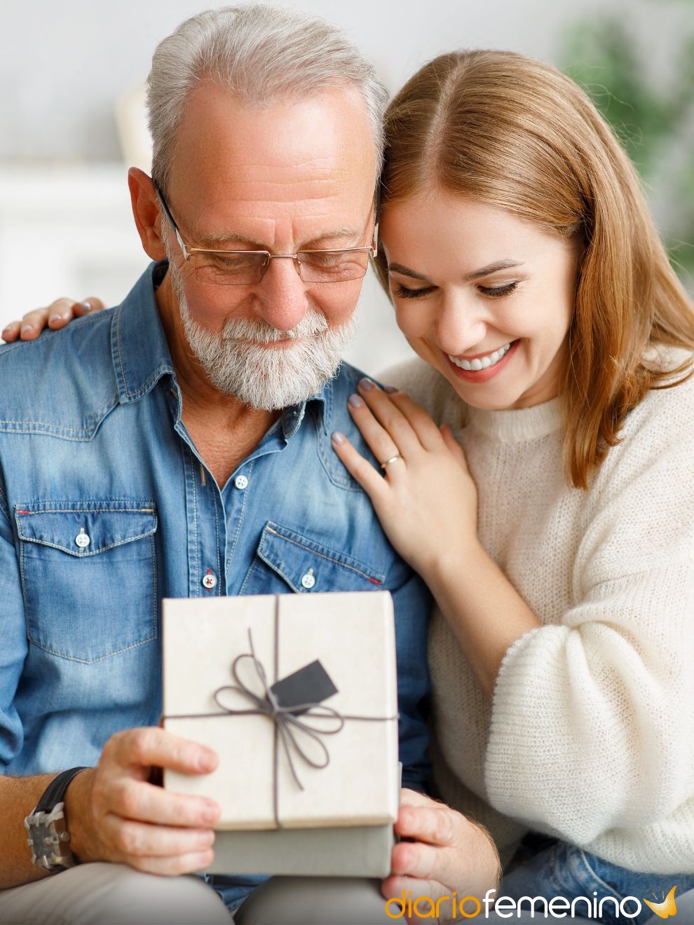 Frases de cumpleaños para un padrastro: mensajes tiernos y emocionantes