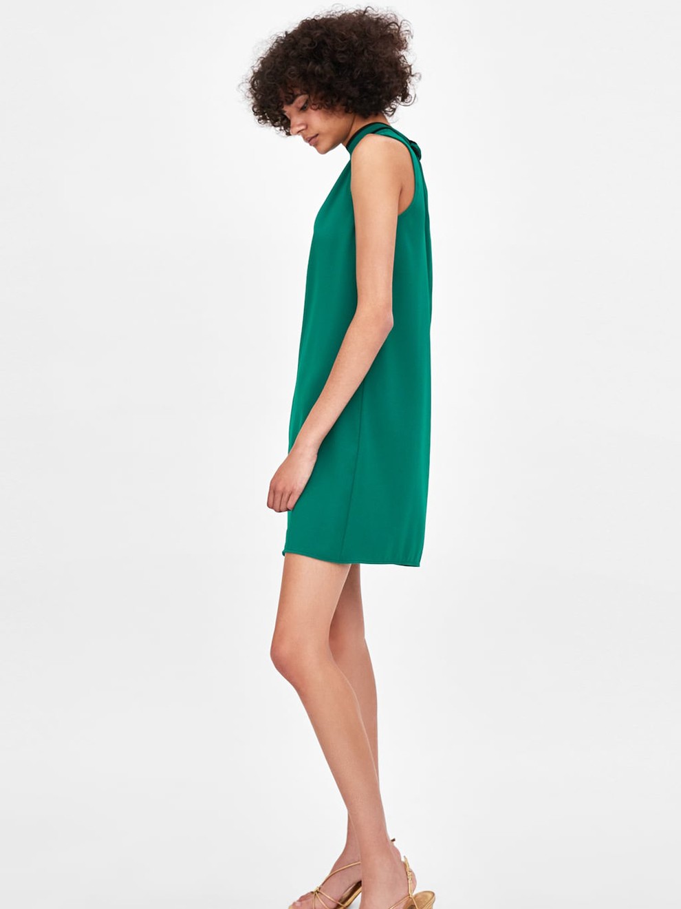 Divertido vestido en color verde de Zara