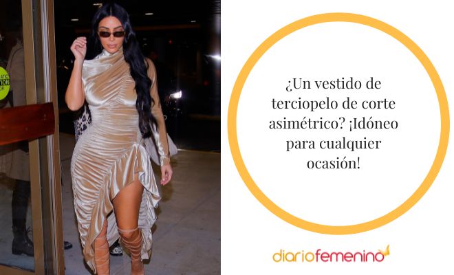 Look con vestido de terciopelo de corte asimétrico
