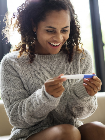 Cómo alargar la vida fértil de una mujer: factores que debes conocer