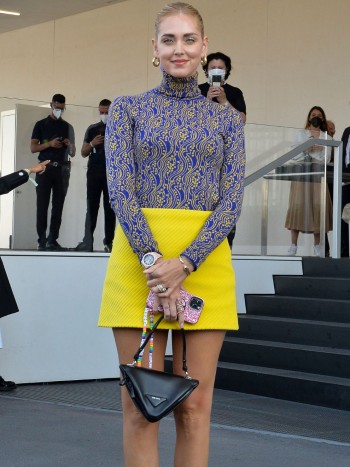 Consejos básicos para combinar colores en la ropa: looks que nunca fallan