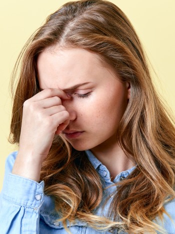 Dolor de cabeza y ojos, ¿qué me pasa?