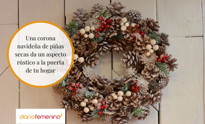 Decoración navideña inspirada en la naturaleza: una corona de piñas