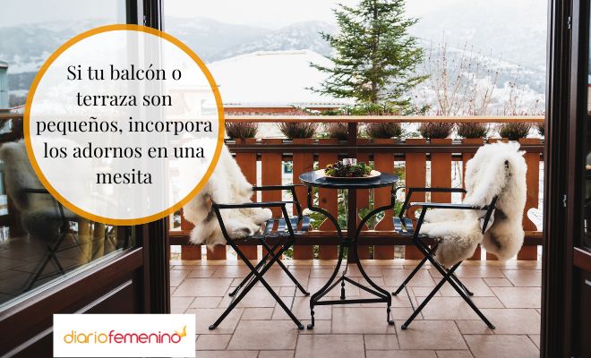 ¿Cómo decorar un balcón pequeño por Navidad?