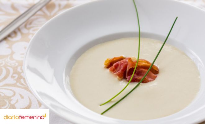 Receta de Navidad sin horno: crema de puerros