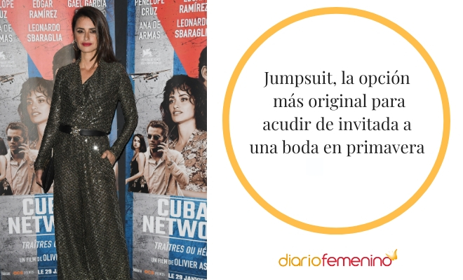 Los jumpsuit son lo más acertado para ir a una boda en primavera si quieres ser original