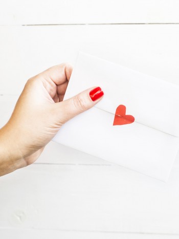 Cartas de Navidad y Año Nuevo para tu novio: textos de amor MUY románticos