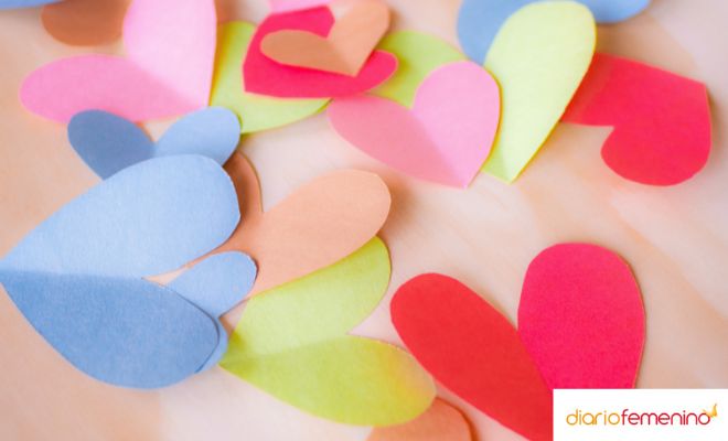 Ideas para hacer corazones con cartulinas para San Valentín