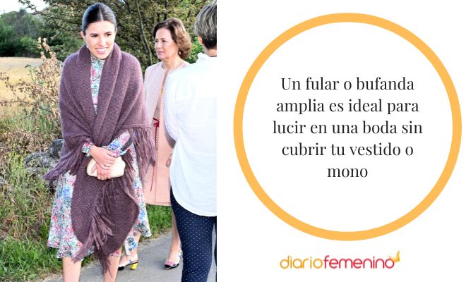 Chal, fular o bufanda, la opción más sencilla para tu look de boda