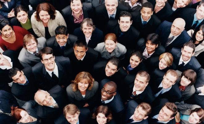 Mezclar personas de diferentes ámbitos de tu vida en sueños, ¿es normal?