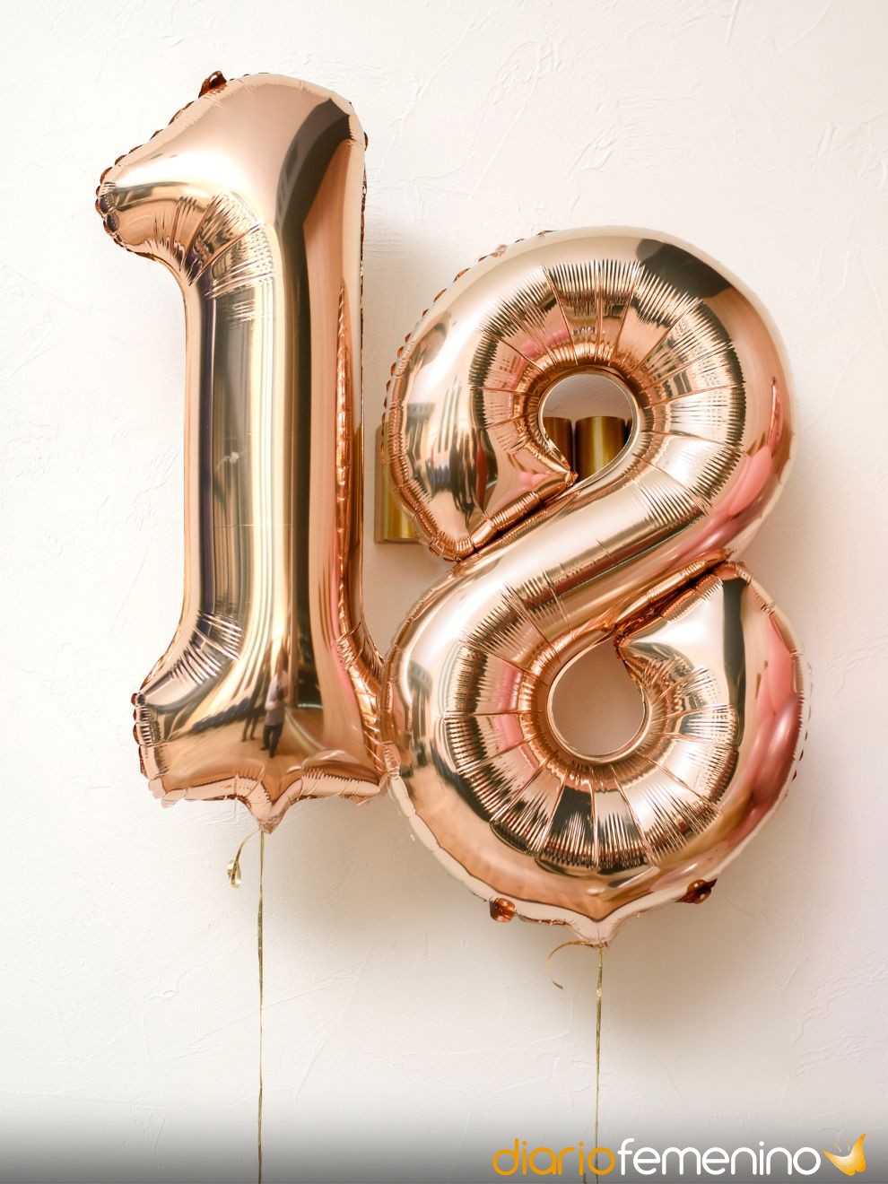 Deliciosa torta de cumpleaños de moca, image size:990x1320