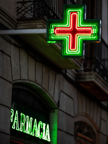 Significado de soñar con una farmacia: el remedio a tus preocupaciones