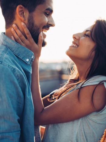 El significado de soñar que te lías con el mejor amigo de tu novio